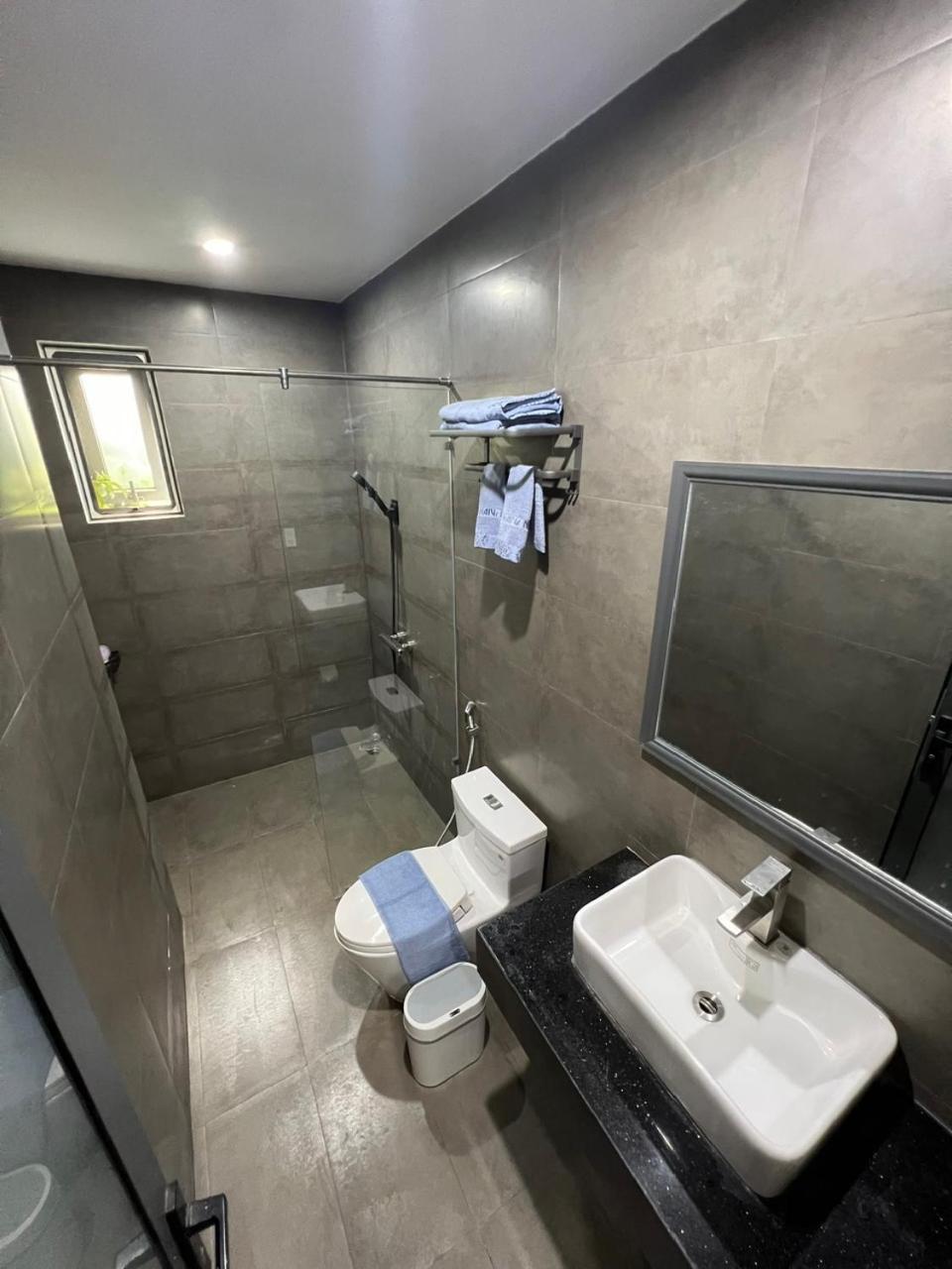 Oasis Homestay Хойан Экстерьер фото