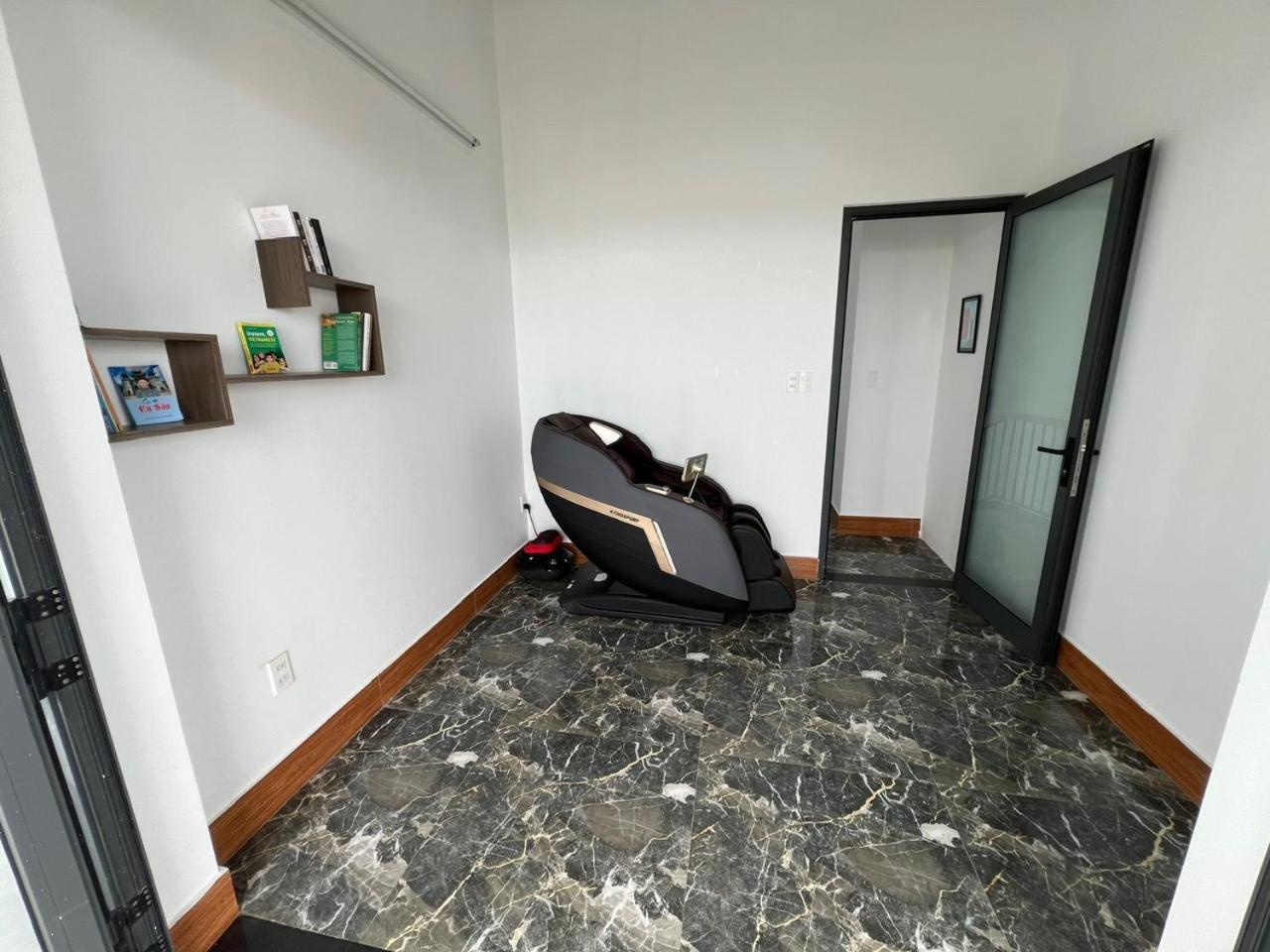 Oasis Homestay Хойан Экстерьер фото